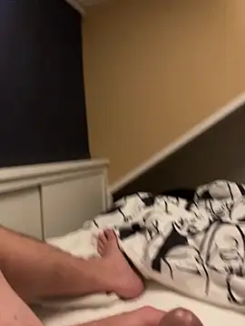 Snapshot of LivingLegend1978 chatting on November 2025 11:04:02 PM LivingLegend1978 online show from November 2025 11:04:02 PM