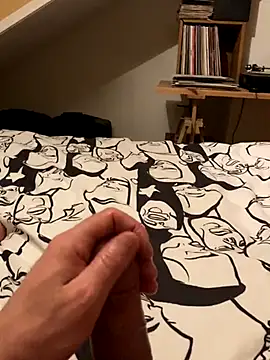 Snapshot of LivingLegend1978 chatting on December 2025 08:03:02 PM LivingLegend1978 online show from December 2025 08:03:02 PM