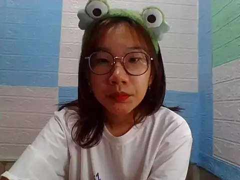 Snapshot of Nanoko chatting on March 2026 04:02:02 PM Nanoko online show from March 2026 04:02:02 PM