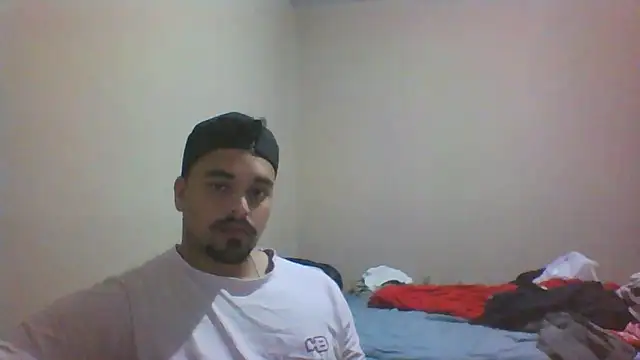 Snapshot of Xcumshot33 chatting on October 2025 03:03:02 AM Xcumshot33 online show from October 2025 03:03:02 AM