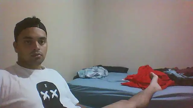 Snapshot of Xcumshot33 chatting on October 2025 08:57:01 PM Xcumshot33 online show from October 2025 08:57:01 PM