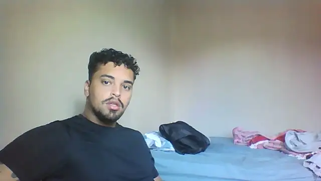 Snapshot of Xcumshot33 chatting on November 2025 01:45:02 PM Xcumshot33 online show from November 2025 01:45:02 PM