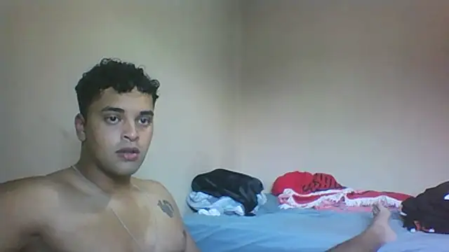 Snapshot of Xcumshot33 chatting on November 2025 08:00:01 PM Xcumshot33 online show from November 2025 08:00:01 PM