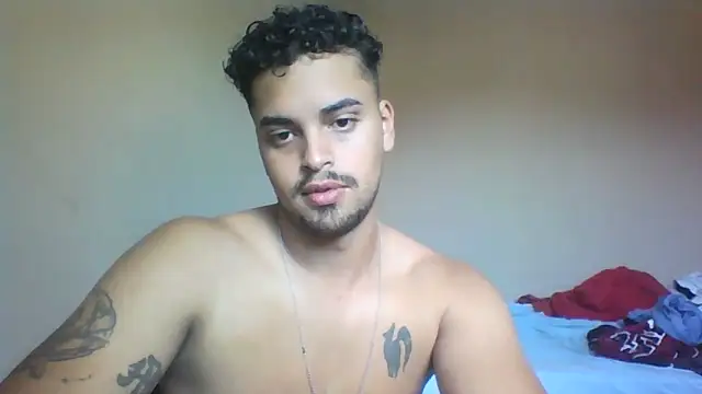 Snapshot of Xcumshot33 chatting on December 2025 01:38:01 PM Xcumshot33 online show from December 2025 01:38:01 PM