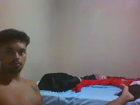 Snapshot of Xcumshot33 chatting on February 2026 03:05:01 AM Xcumshot33 online show from February 2026 03:05:01 AM