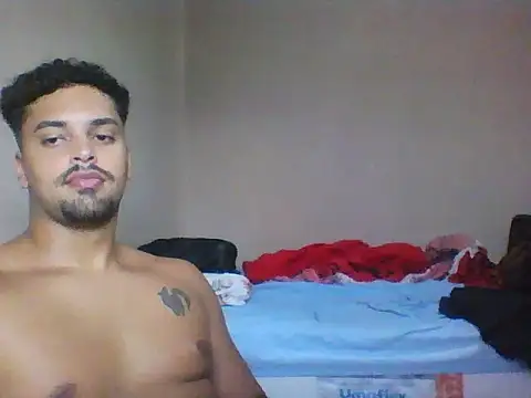 Snapshot of Xcumshot33 chatting on February 2026 04:45:02 PM Xcumshot33 online show from February 2026 04:45:02 PM