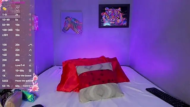 EmmaSmith06 online show from October 2025 05:12:02 PM