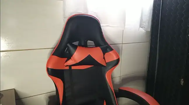 Snapshot of bombomepimenta chatting on February 2025 07:49:02 PM bombomepimenta online show from February 2025 07:49:02 PM