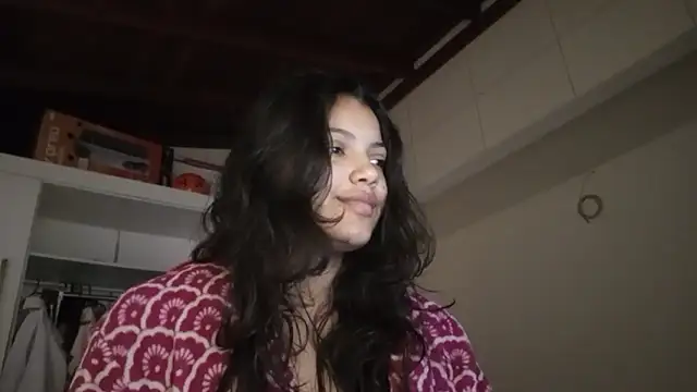 Snapshot of bombomepimenta chatting on November 2025 08:44:01 AM bombomepimenta online show from November 2025 08:44:01 AM