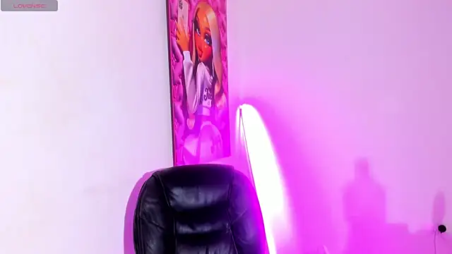 violeta prince online show from April 2026 09:39:33 PM