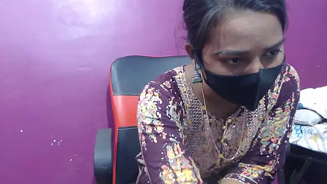 Snapshot of wildbabes chatting on December 2024 03:14:01 PM wildbabes online show from December 2024 03:14:01 PM