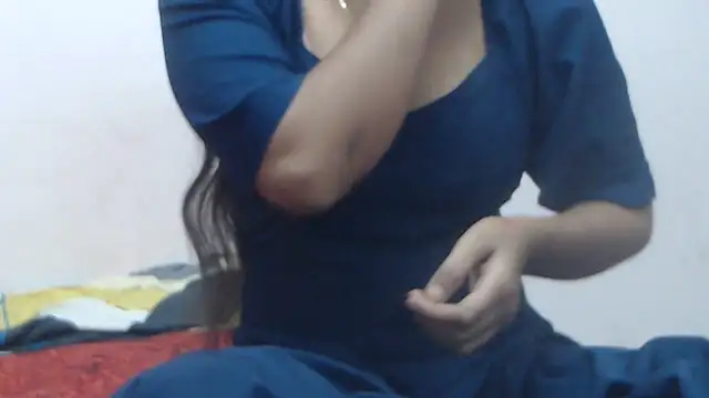 Snapshot of wildbabes chatting on December 2024 12:11:01 AM wildbabes online show from December 2024 12:11:01 AM