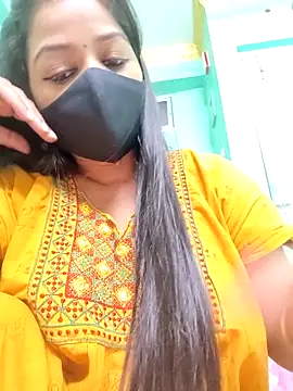 Monalisa Singh online show from October 2025 05:25:02 PM