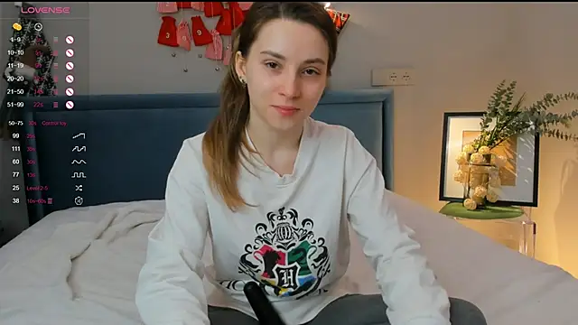 DonnaBurkee online show from January 2025 04:12:02 PM