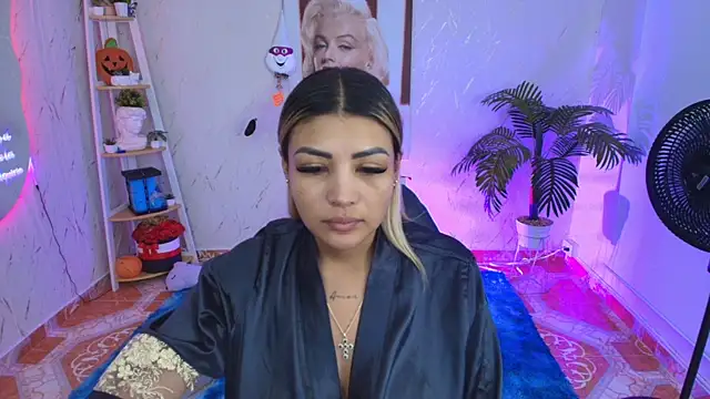 SALOOMEE   online show from November 2025 11:25:02 AM