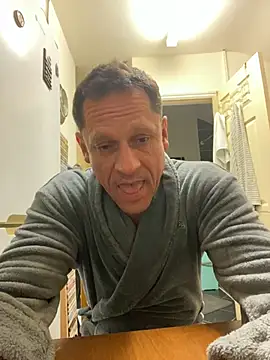 Snapshot of Yourhotboy_42 chatting on February 2025 08:42:02 PM Yourhotboy 42 online show from February 2025 08:42:02 PM