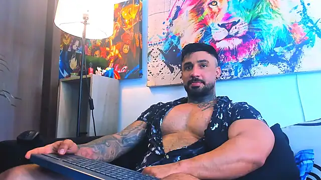 Snapshot of naugthy_dominant chatting on December 2025 03:21:02 PM naugthy dominant online show from December 2025 03:21:02 PM