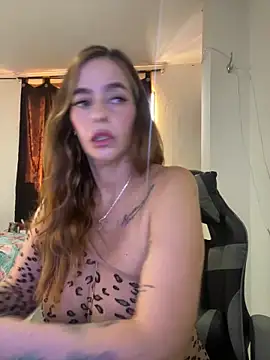 Alessandra Schmoll online show from May 2026 03:30:01 PM