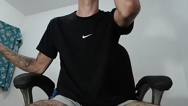 Snapshot of jarley_joker3 chatting on December 2024 06:33:02 AM jarley joker3 online show from December 2024 06:33:02 AM