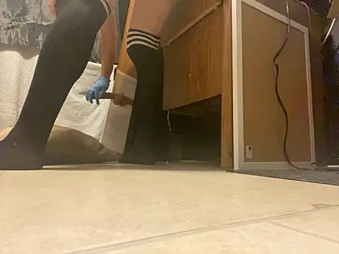 ElPollo77 online show from September 2025 06:35:01 AM