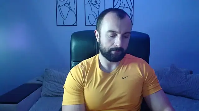 brindlefly6969 online show from November 2025 01:56:02 PM