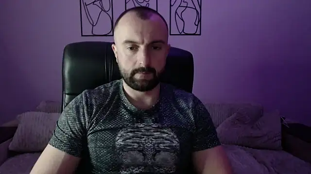 brindlefly6969 online show from March 2026 11:26:01 AM