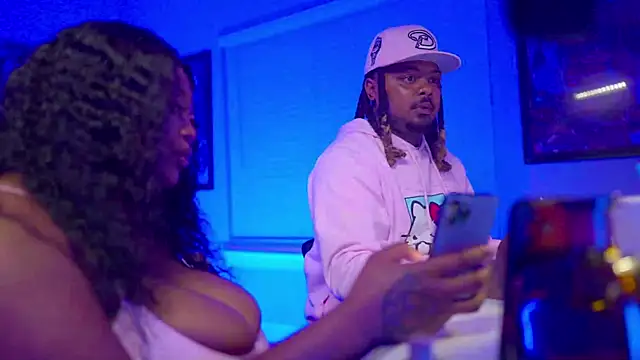 4EVAGLACIERS online show from September 2025 03:21:02 AM