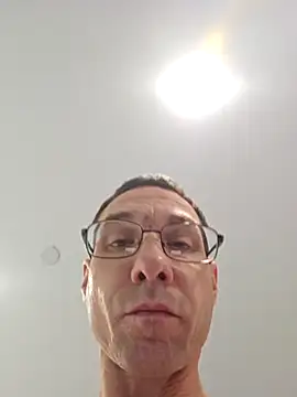 Iliketocooksquirt25 online show from April 2026 07:11:02 PM