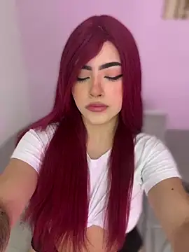 Im Scarlet online show from December 2024 07:00:01 PM