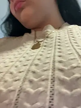 bella isabela online show from February 2025 02:25:02 PM