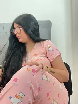 bella isabela online show from February 2025 09:01:02 PM