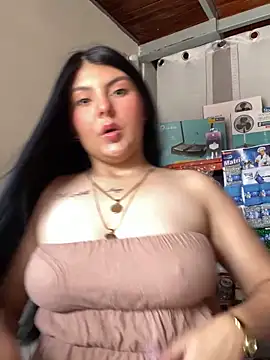 bella isabela online show from October 2025 01:40:02 PM