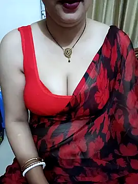 Snapshot of Priya_Boudi chatting on February 2025 05:08:01 PM Priya Boudi online show from February 2025 05:08:01 PM