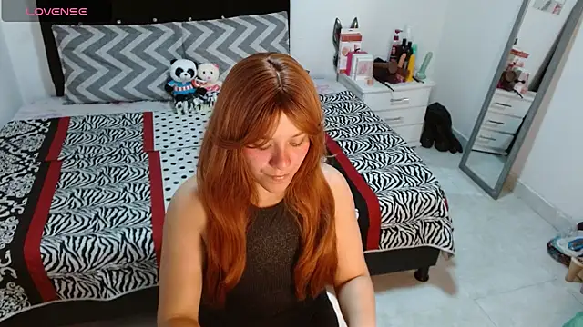 Snapshot of soniafuckboobs chatting on October 2025 12:50:01 PM soniafuckboobs online show from October 2025 12:50:01 PM