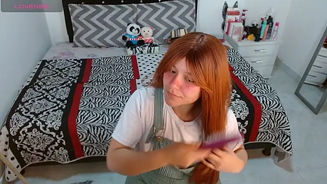 Snapshot of soniafuckboobs chatting on November 2025 12:27:01 PM soniafuckboobs online show from November 2025 12:27:01 PM