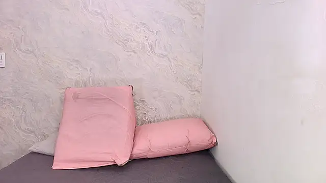 Snapshot of sofi_balvin chatting on March 2025 07:22:01 PM sofi balvin online show from March 2025 07:22:01 PM