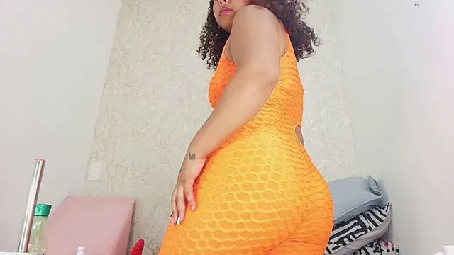 Snapshot of sofi_balvin chatting on September 2025 07:18:02 PM sofi balvin online show from September 2025 07:18:02 PM