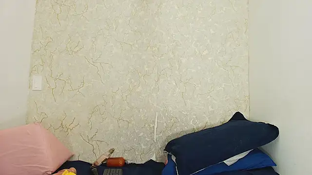 Snapshot of sofi_balvin chatting on September 2025 07:19:02 PM sofi balvin online show from September 2025 07:19:02 PM