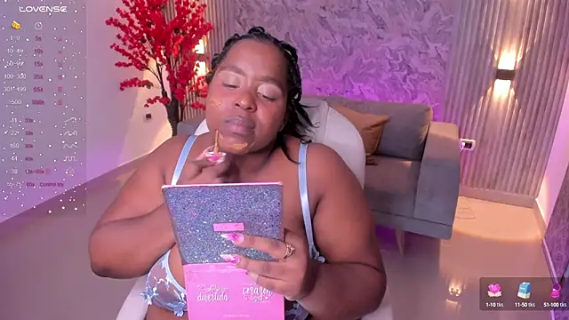 Snapshot of Rebeka_spencer chatting on March 2025 11:01:02 AM Rebeka spencer online show from March 2025 11:01:02 AM