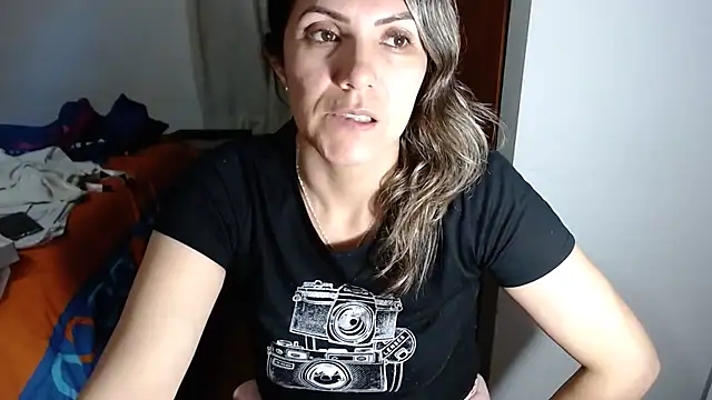 Chantal hott online show from November 2025 11:03:01 PM