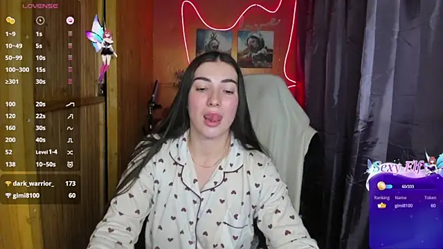 Snapshot of Fiery_Brunette_ chatting on December 2024 12:35:02 AM Fiery Brunette online show from December 2024 12:35:02 AM