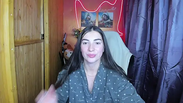 Snapshot of Fiery_Brunette_ chatting on December 2024 08:50:02 AM Fiery Brunette online show from December 2024 08:50:02 AM