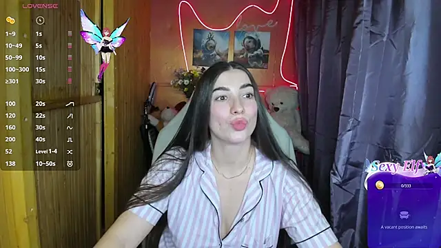 Snapshot of Fiery_Brunette_ chatting on January 2025 06:27:02 PM Fiery Brunette online show from January 2025 06:27:02 PM