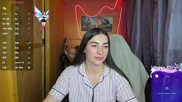 Snapshot of Fiery_Brunette_ chatting on February 2025 05:38:01 AM Fiery Brunette online show from February 2025 05:38:01 AM