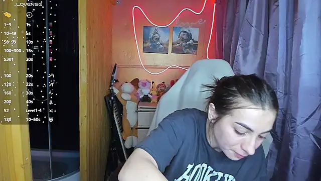 Snapshot of Fiery_Brunette_ chatting on February 2025 06:49:02 AM Fiery Brunette online show from February 2025 06:49:02 AM