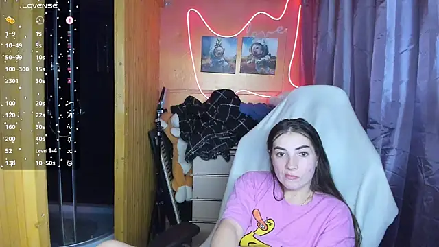 Snapshot of Fiery_Brunette_ chatting on March 2025 02:42:02 PM Fiery Brunette online show from March 2025 02:42:02 PM