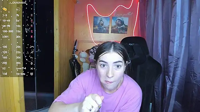 Snapshot of Fiery_Brunette_ chatting on March 2025 09:25:02 AM Fiery Brunette online show from March 2025 09:25:02 AM