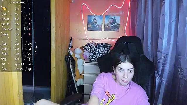 Snapshot of Fiery_Brunette_ chatting on March 2025 01:35:02 PM Fiery Brunette online show from March 2025 01:35:02 PM