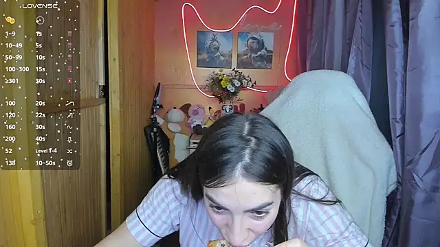 Snapshot of Fiery_Brunette_ chatting on March 2025 05:00:02 AM Fiery Brunette online show from March 2025 05:00:02 AM