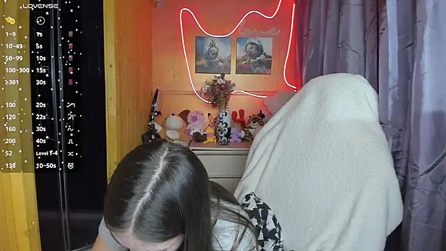 Snapshot of Fiery_Brunette_ chatting on March 2025 03:34:01 PM Fiery Brunette online show from March 2025 03:34:01 PM